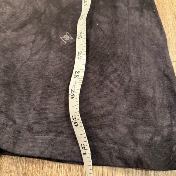 RARE SAMPLE The Mountain Graphic T Shirt XL Black Meowies Elvis Las Vegas 2015 - Picture 8 of 10